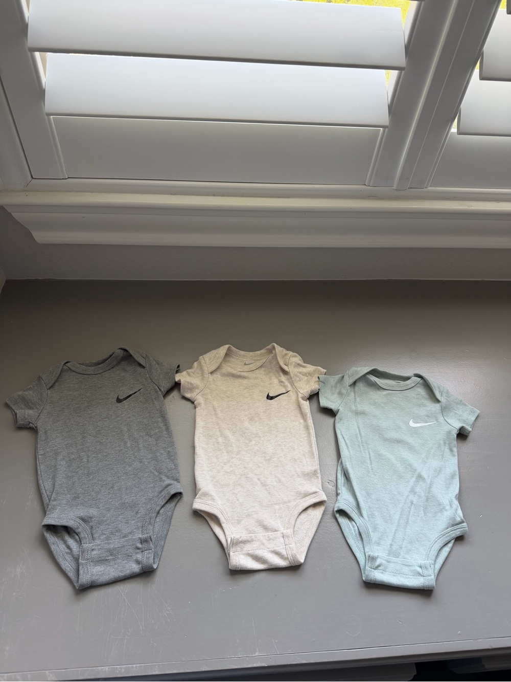 Nike Baby One-Piece Bodysuit Trio - Gray, Cream, Light Green